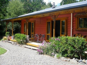 The Ski House on Miharo - Rangataua Holiday Home, Ohakune